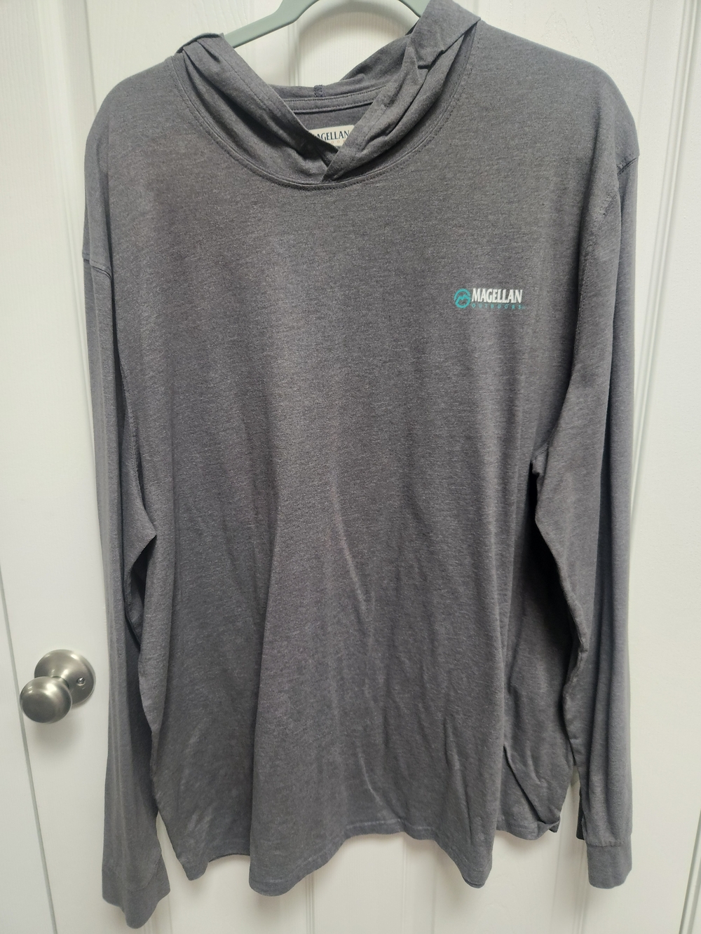 Magellan Outdoors Gray Long-Sleeve Hooded Tee with Teal Logo